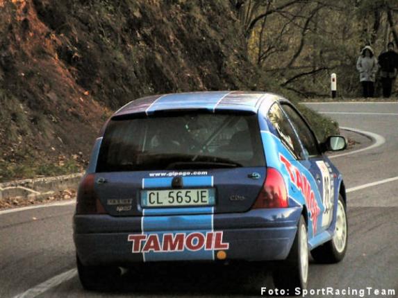 Marco e Laura Gianesini in gara al Rally Autoconsult (21/11/2004)